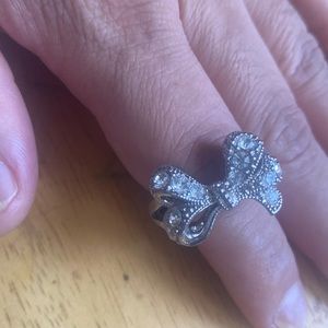 Fashion ring